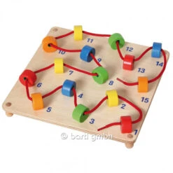 Jeu à Lacer Et Suite Des Nombres